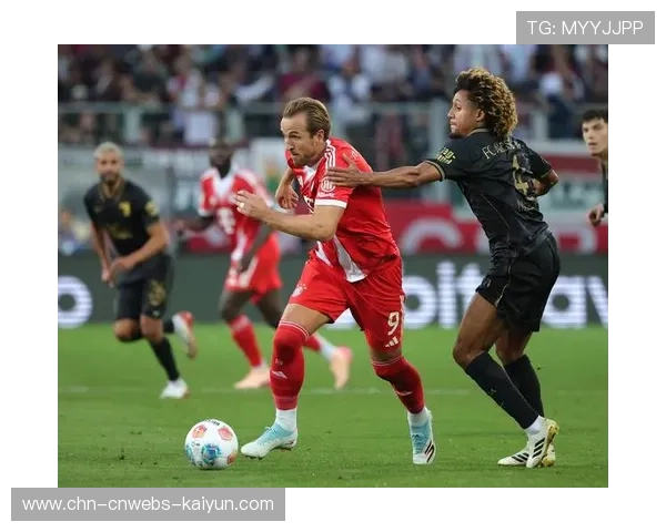 拜仁慕尼黑3-0奥格斯堡:客场控制力取胜 拜仁慕尼黑3-0奥格斯堡:客场控制力取胜